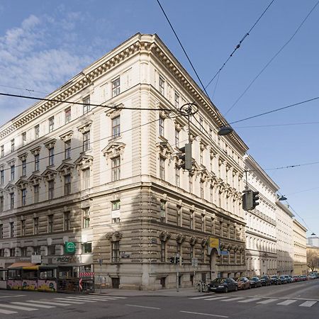 Pension Votiv Wien Exteriör bild