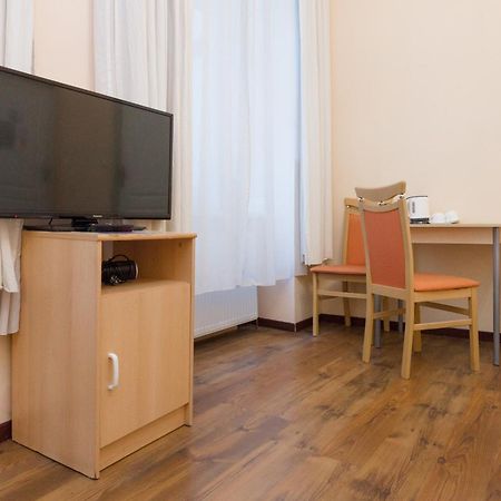 Pension Votiv Wien Exteriör bild